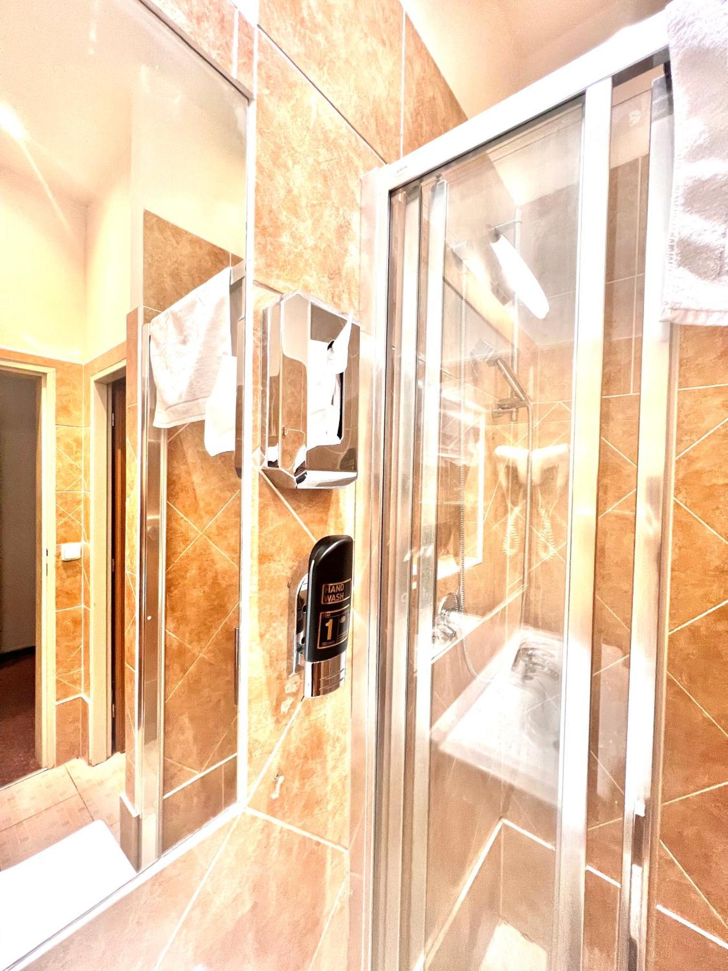 Hotel Karlin Prague Ngoại thất bức ảnh